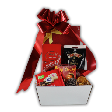 Kosz Prezentowy Pierwsza Gwiazdka – Czekoladki i Praliny